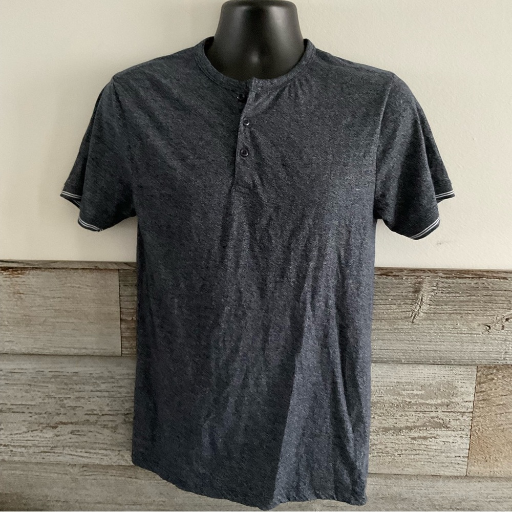 MBX Premium Goods heather blue Henley size medium (F1)